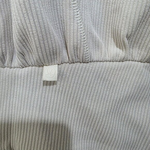 Lululemon Women’s Size 8 Cream Ribbed Bomber Jacket Cropped Zip-Up - Picture 8 of 9